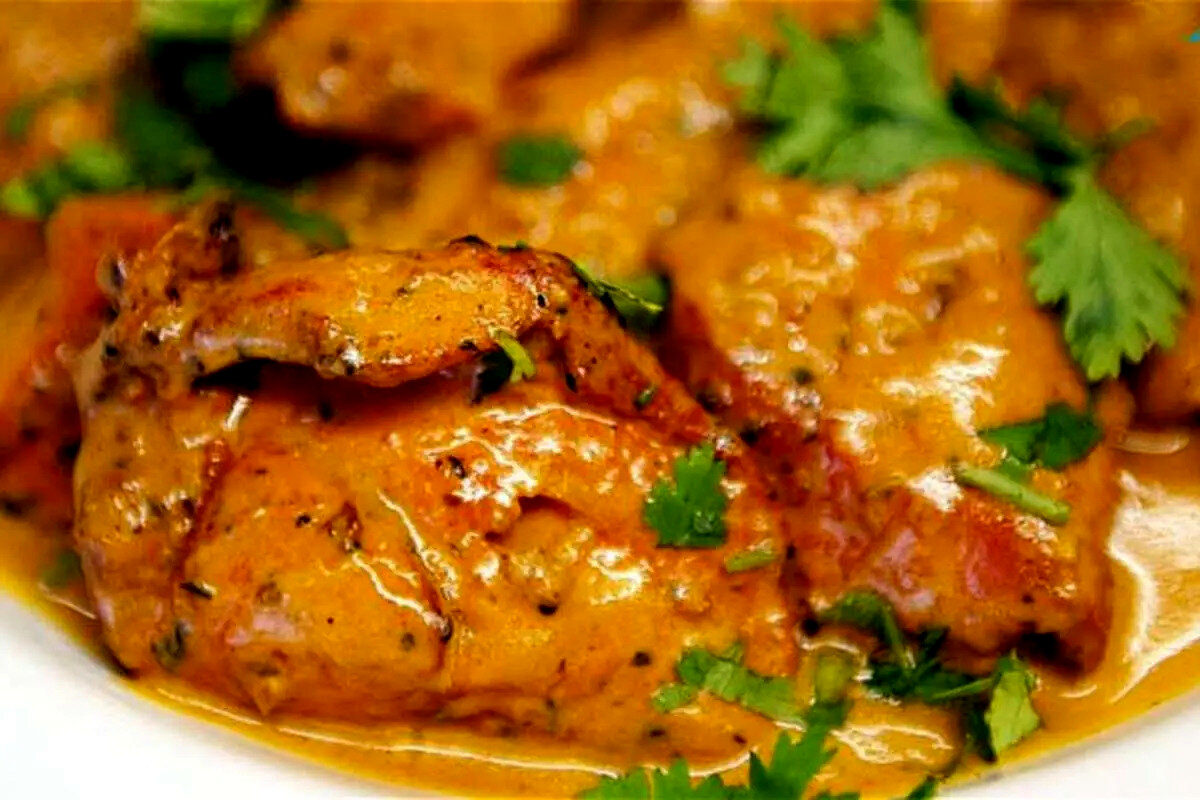 طرز تهیه مرغ با سس بادام هندی؛ طعم خاص و جدید