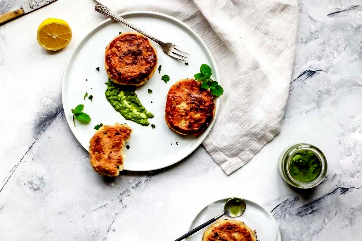 طرز تهیه کوکو گل‌کلم؛ کوکوی خوشمزه و مقوی