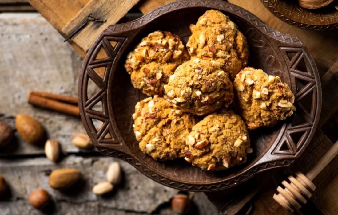 طرز تهیه کوکی آجیلی، یک بمب انرژی که حسابی شارژتون می‌کنه 