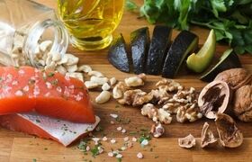 رژیم ضدالتهابی چیست؟ معرفی ۱۰ غذای ضدالتهاب