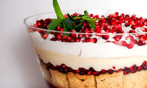 طرز تهیه ترایفل انار؛ دسر شیک و مجلسی برای شب یلدا