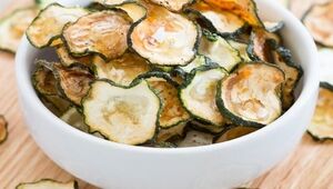 چیپس کدو سبز خانگی؛ جایگزینی خوشمزه برای چیپس‌های معمولی و چرب!