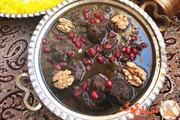 ترفندهایی برای تهیه  خورشت‌ اناری در روزهای کوتاه پاییزی