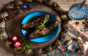 طرز تهیه ترشی بادمجان شکم پر در خانه