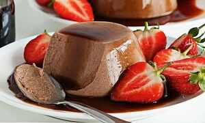 طرز تهیه دسر شکلاتی با سه قلم مواد