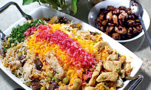 این پلو را همیشه با قارچ می‌پزند!