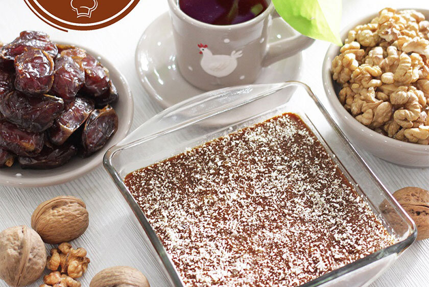 طرز تهیه رنگینک با خرمای له شده