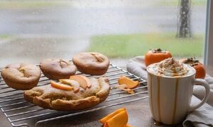 کیک خرمالو ؛ گزینه ای خانگی و خوشمزه به جای دسرهای صنعتی و پر شکر