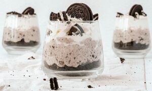 طرز تهیه یک دسر آسان و شیک برای دورهمی‌ها