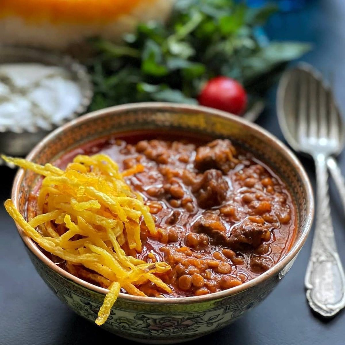 طرز تهیه قیمه سیستانی یا دوغبا؛ یک غذای اصیل و خوشمزه زاهدانی