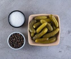 گرفتن شوری خیارشور با ترفند جالب ساندویچی ها