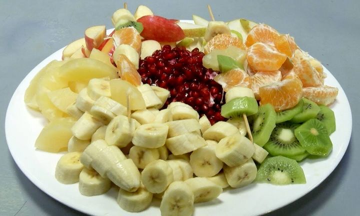 آشنایی با سالاد میوه ویژه سفره یلدا + فوت و فن