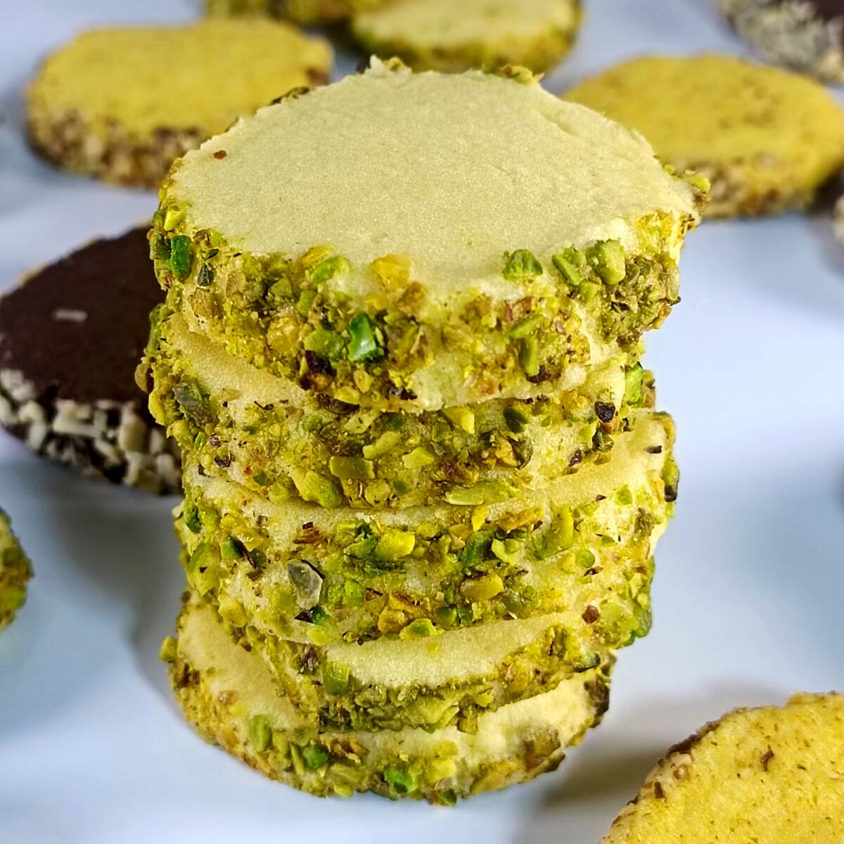 طرز تهیه شیرینی دیاموند با طعم پسته