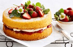طرز تهیه کیک اسفنجی بدون لبنیات