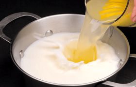(ویدئو) طرز تهیه پنیر با لیمو