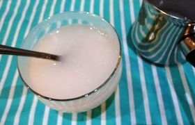 طرز تهیه نشاسته برای گلو درد و سرفه؛ به ۳ روش موثر!