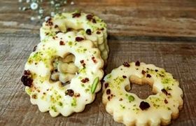 طرز تهیه شیرینی برفی، یک شیرینی اقتصادی و خوشمزه برای عید نوروز