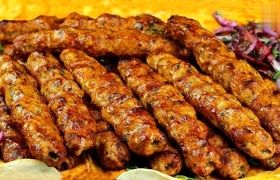 (ویدئو) طرز تهیه کباب کوبیده مرغ عربی در فر