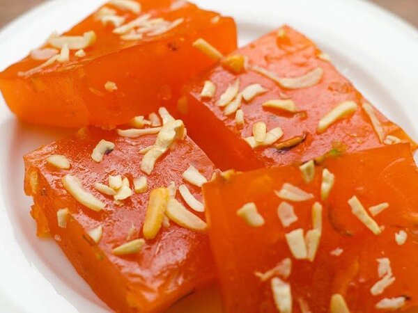 (ویدیو) طرز تهیه حلوا مسقطی عربی با یک لیوان نشاسته ذرت