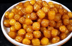 (ویدیو) طرز تهیه بامیه ترد بازاری، شیرینی مخصوص ماه رمضان