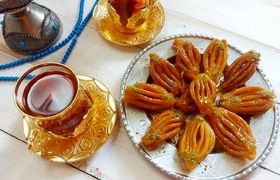 (ویدیو) طرز تهیه زولبیا عربی؛ شیرینی مخصوص افطاری