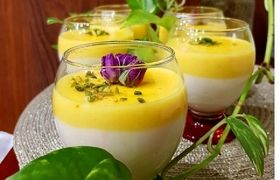 طرز تهیه فرنی دو رنگ؛ دسر خوشمزه و مقوی برای افطار