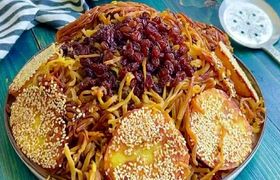 (ویدیو) طرز تهیه اریشته داغلاما؛ غذای سنتی و خوشمزه آذربایجانی‌ها