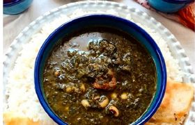 دستور پخت خورش خرفه با گوشت با چشم بلبلی