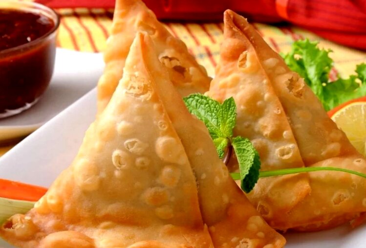 طرز تهیه چند مدل سمبوسه با قارچ (هنر سمبوسه پزی)