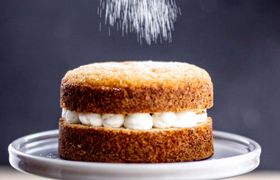 طرز تهیه مینی کیک ساده؛ آموزش مرحله به مرحله