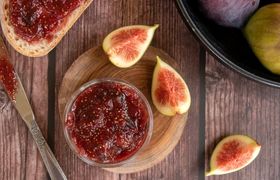 طرز تهیه مربای انجیر و گردو خوشمزه و مقوی