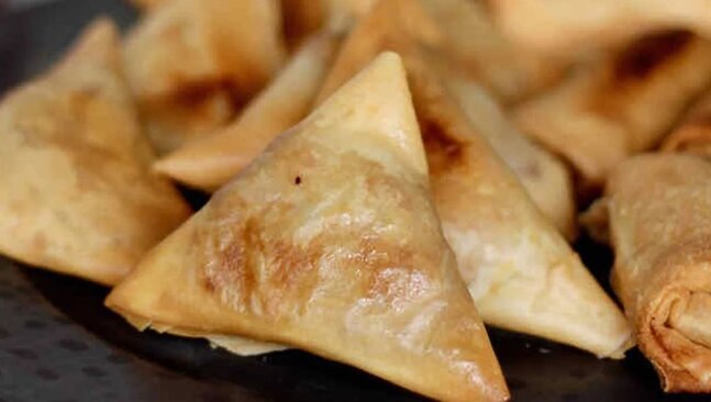 طرز تهیه سمبوسه آبادانی به سبک خیابانی با سس مخصوص
