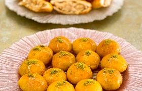 طرز تهیه خاگینه سیب و گردو