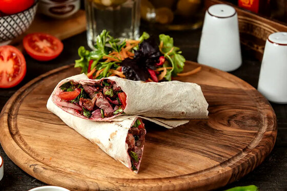 طرز تهیه دونر کباب با گوشت چرخ کرده؛ غذای محبوب و لذیذ ترکیه
