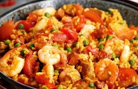 طرز تهیه پایلا؛ یک غذای جدید با میگو