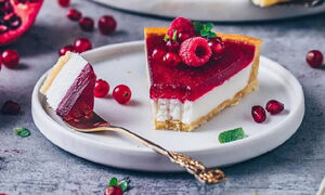 دسر شب یلدا با بیسکویت چی درست کنیم؟