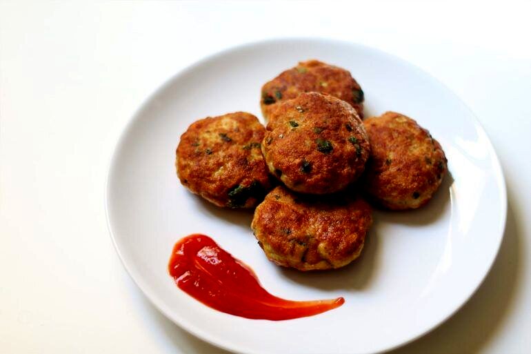 طرز تهیه کوکوی مرغ؛ طعم جدید و غذایی سریع