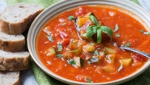 اشکنه بادمجان؛ غذای ساده تهرانی‌ها که با نان غوغا می‌کند + طرز تهیه خانگی