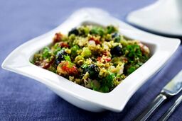 طرز تهیه سالاد سیسیلی اصل با سس مخصوص و سبزیجات تازه