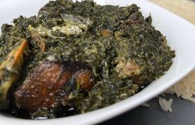 خورشت اسفناج خانگی بدون آلو، سبک و خوش‌عطر