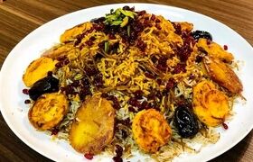 رشته پلو نوستالژیک با کشمش سرخ‌شده بدون گوشت به روش مادربزرگ ها