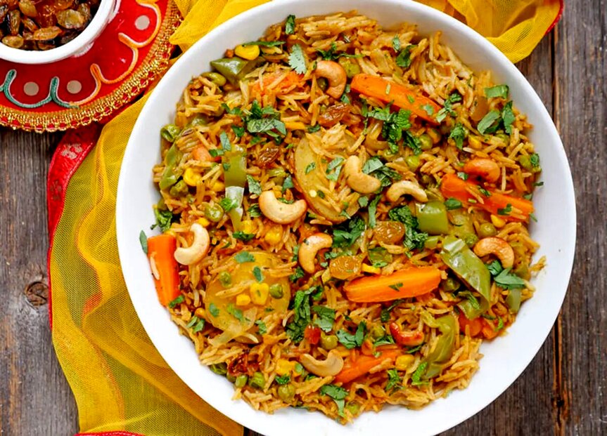 طرز تهیه پلو بریانی با سبزیجات؛ غذای مجلسی بلوچی