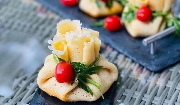 طرز تهیه بقچه گوشت خانگی؛ یک غذای خوشمزه با ظاهری متفاوت