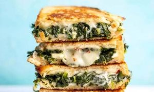 طرز تهیه ساندویچ اسفناج و پنیر برای روزهای شلوغ