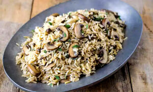 طرز تهیه قارچ پلو ساده بدون گوشت خوشمزه به ۳ روش