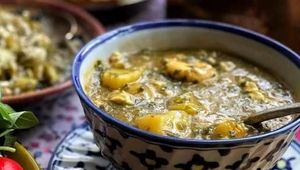 طرز تهیه اشکنه اسفناج تهرانی؛ یک شام ساده و راحت