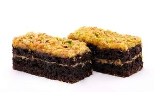 طرز تهیه کیک شکلاتی با روکش نارگیلی