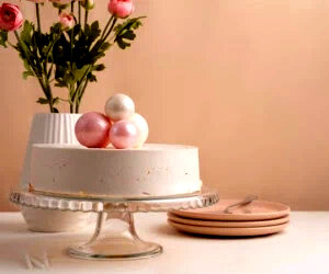  طرز تهیه کیک دو تخم مرغی با ماست؛ واسه تولد و ...