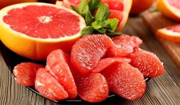 چه میوه‌هایی برای کاهش وزن مناسب‌اند؟