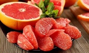 چه میوه‌هایی برای کاهش وزن مناسب‌اند؟